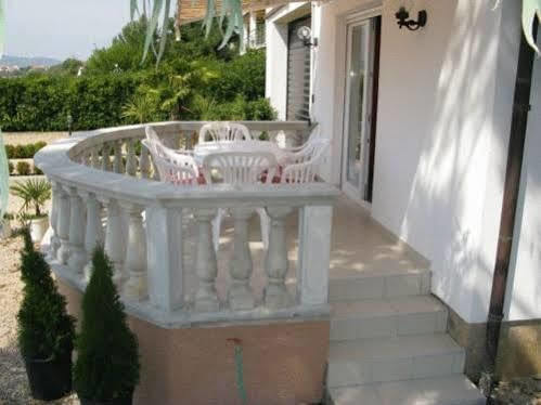 Apartment Lydia Bilan โวดีเซ ภายนอก รูปภาพ